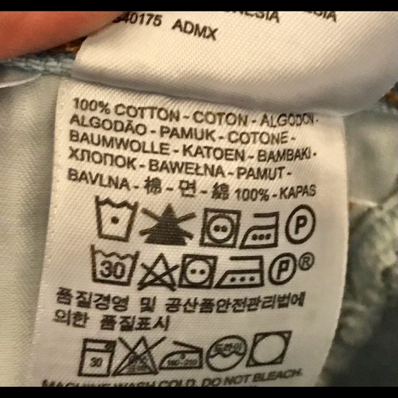 Levi Strauss Button Fly Distressed Jeans - Picture 9 of 9